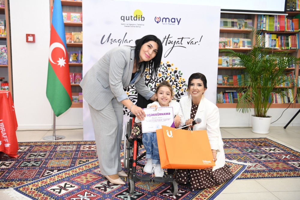 "Bir səhnə, min rəng, bir gələcək" - Uşaqlar danışdı, böyüklər dinlədi